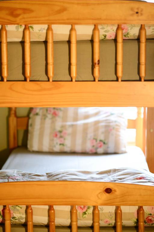 Finnegans Hostel And B&B Accommodation Тралий Екстериор снимка