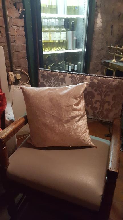 Finnegans Hostel And B&B Accommodation Тралий Екстериор снимка